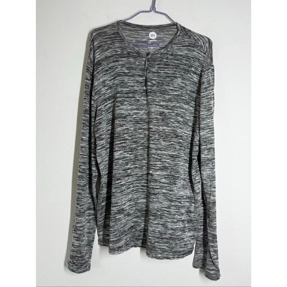 111 Express Men’s Long Sleeve 2 Button Knit Black Gray Shirt Size L